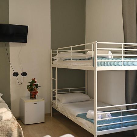 La Gloria Rho Private Rooms Only Экстерьер фото