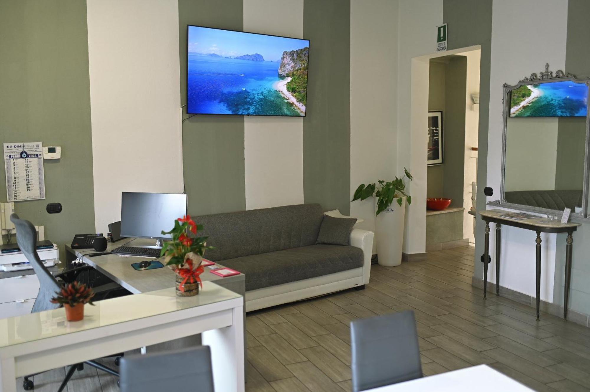 La Gloria Rho Private Rooms Only Экстерьер фото