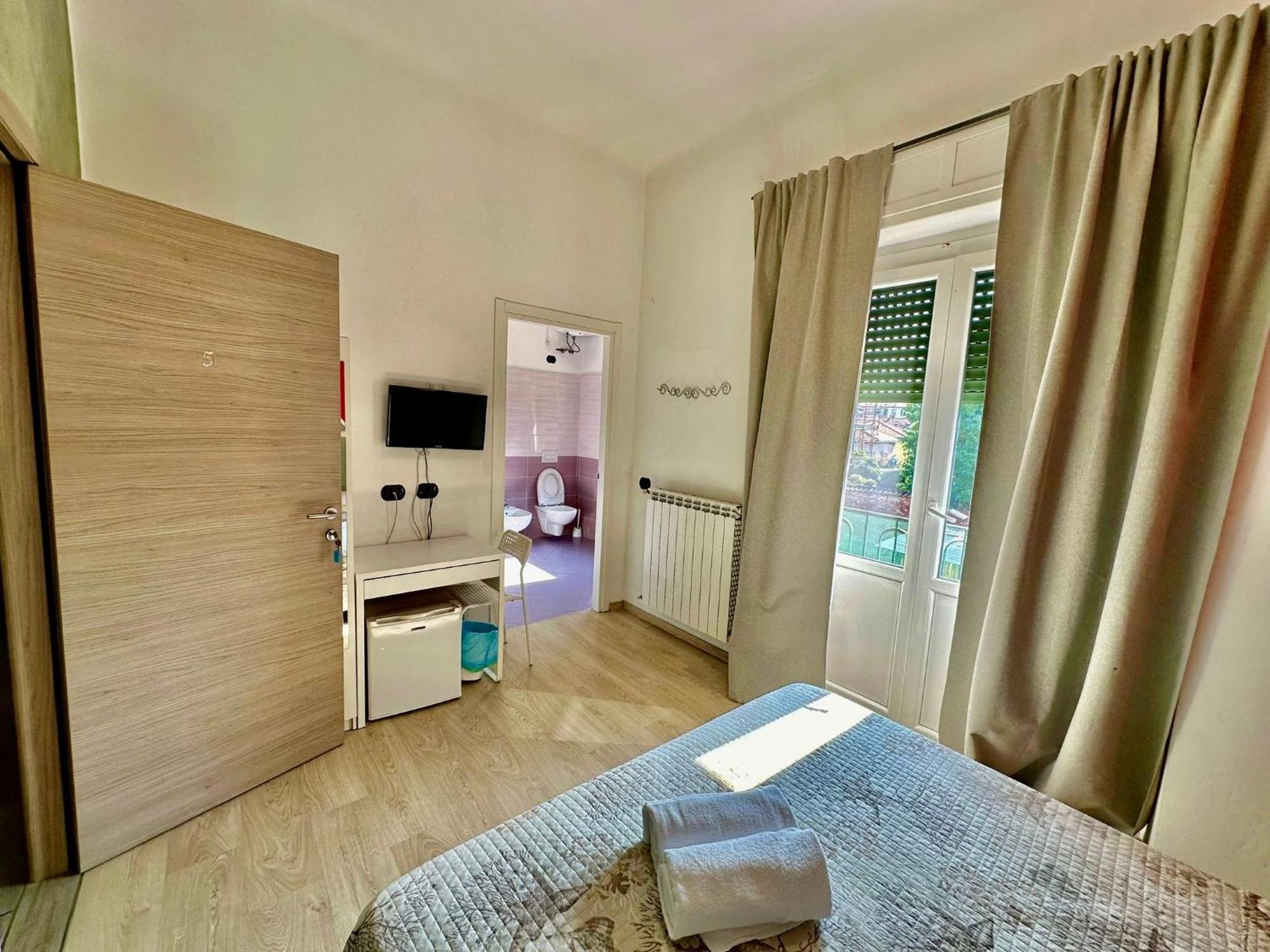 La Gloria Rho Private Rooms Only Экстерьер фото